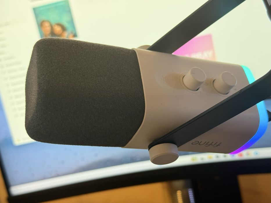 Микрофон: «Fifine am8”