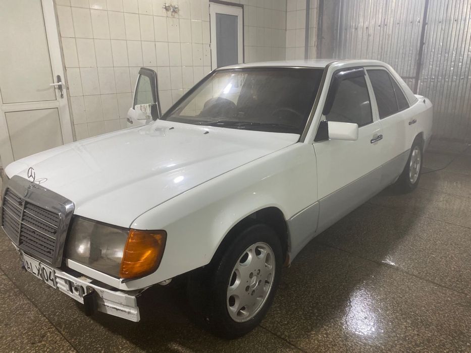 Продам мерседес 124