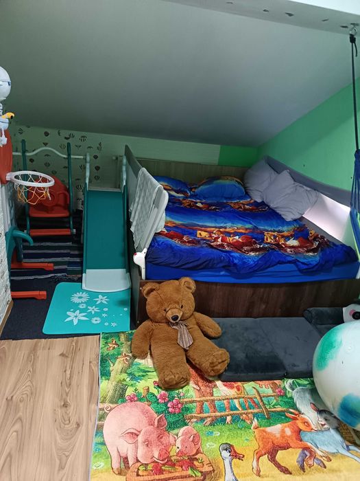 Vând apartament Sânpetru