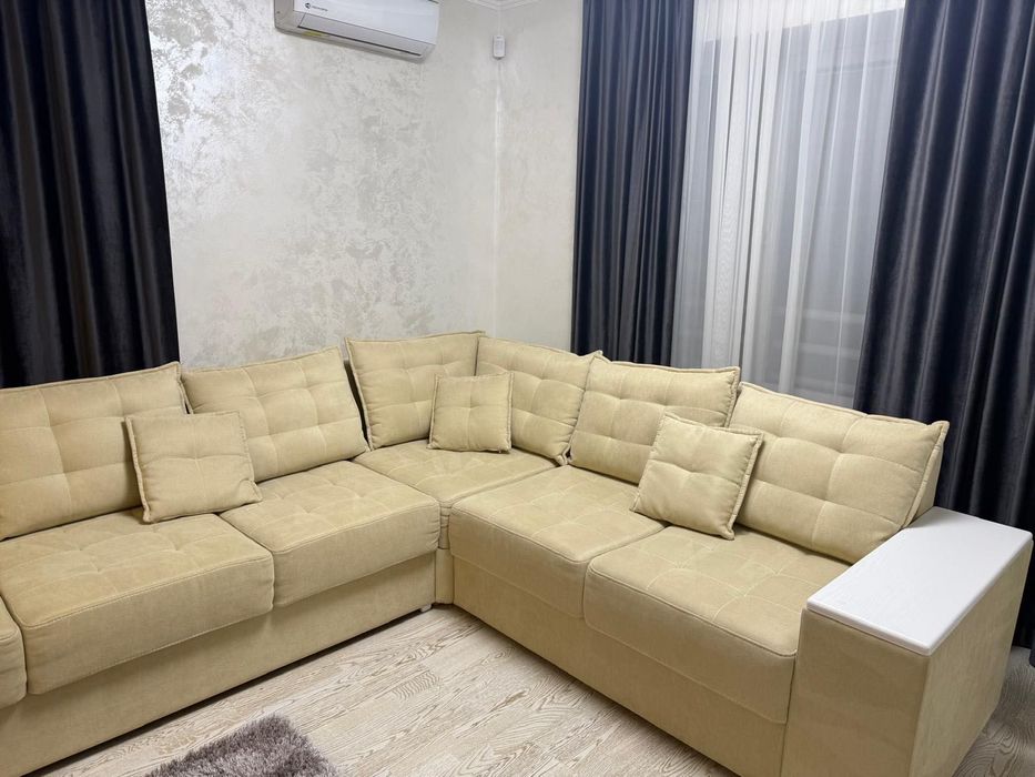 Canapea colțar XXL extensibilă – 5,10 m x 2,50 m