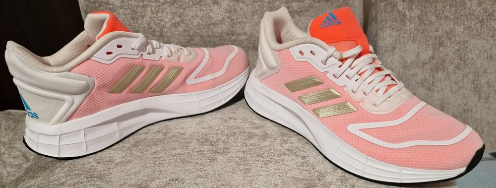 ADIDAS dama, noi