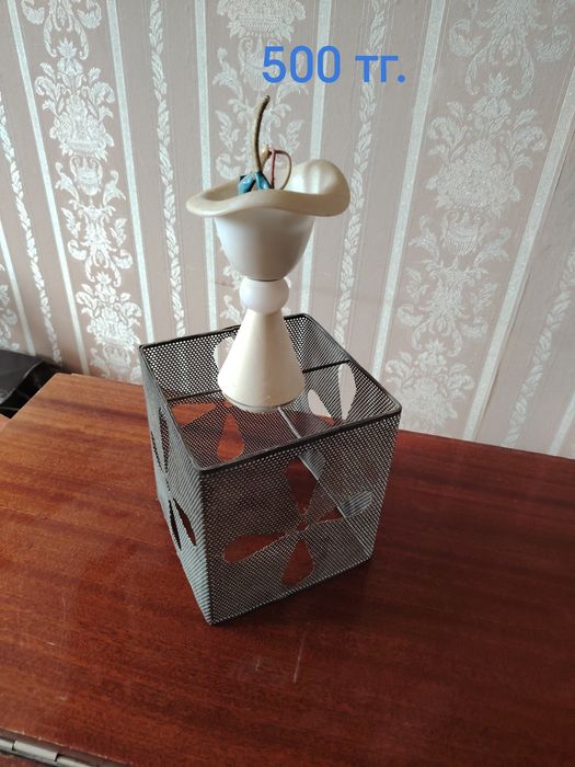 Продам люстры. Недорого.