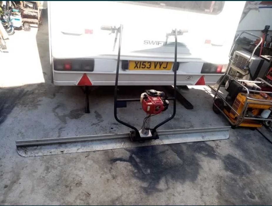 Бензинова пердшка мастар  300см неработеща със липси  по двигателя