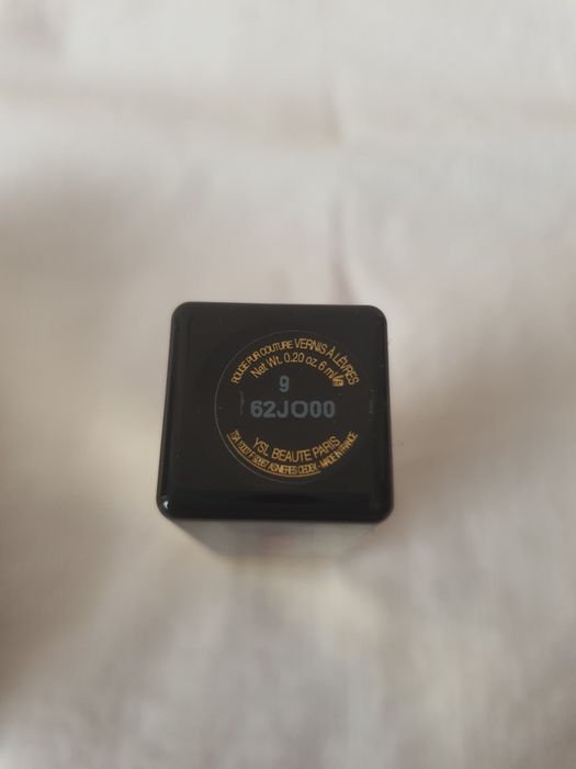 Помада лак от YSL