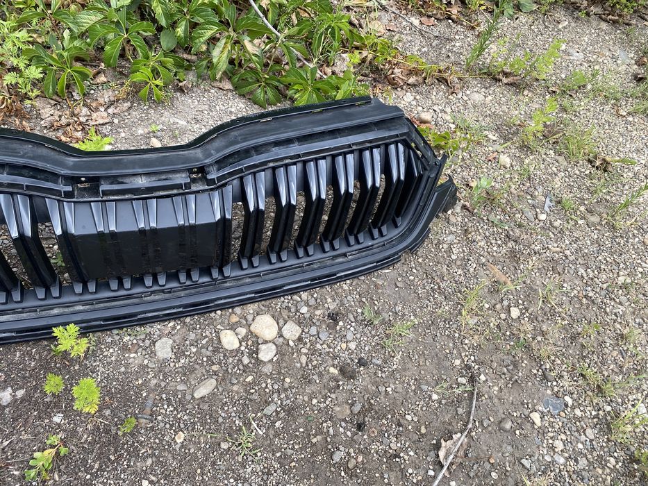 Grila Skoda Octavia 4 facelift 2024 , 2025 grila radiator bara fata