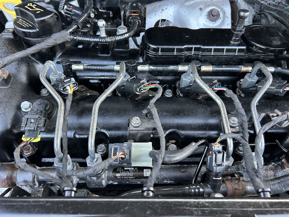 Injectoare Hyundai iX 35 2.0 Crdi 184 cp 2012