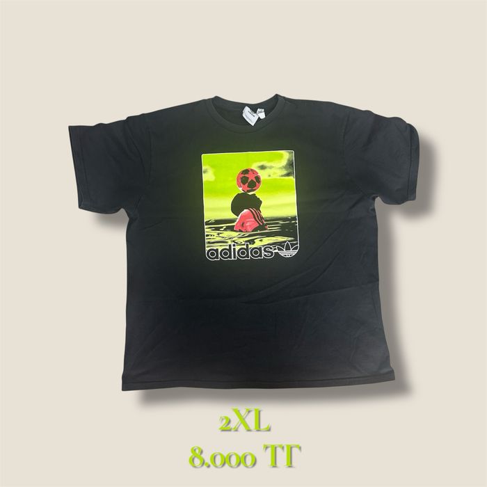 Футболка  adidas