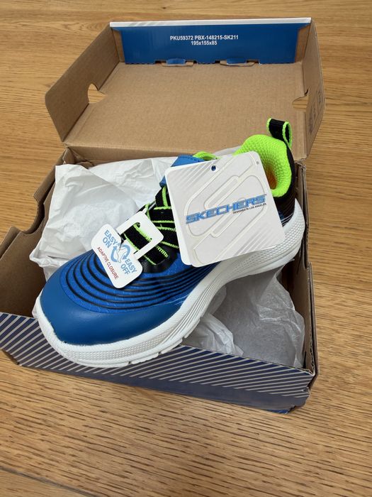Adidasi skechers noi masura 23