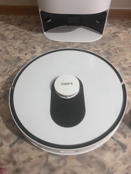 Продам робот-пылесос Roidmi EVE Plus, в отличном состоянии.