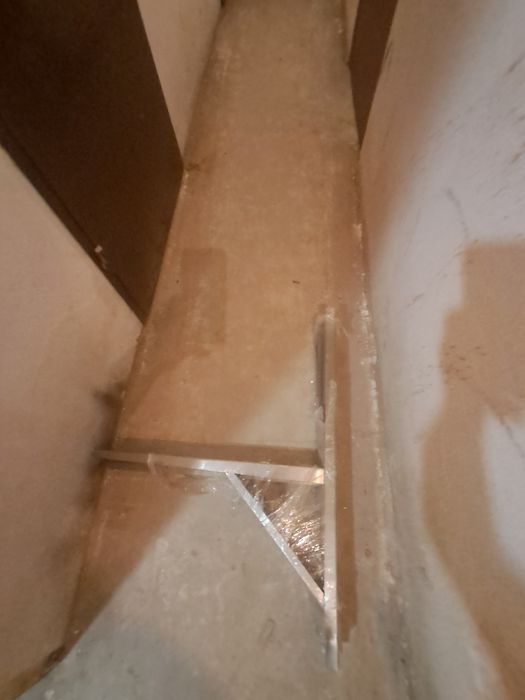 Продавам Усилена неръждаема стойка за климатик 90 x 65 см /2 бр в к-т/