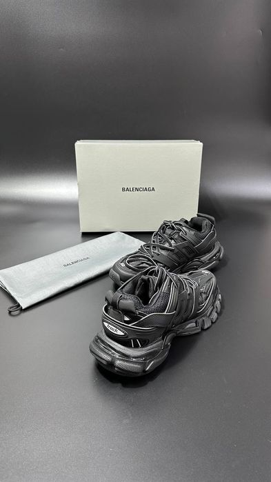 Balenciaga Track