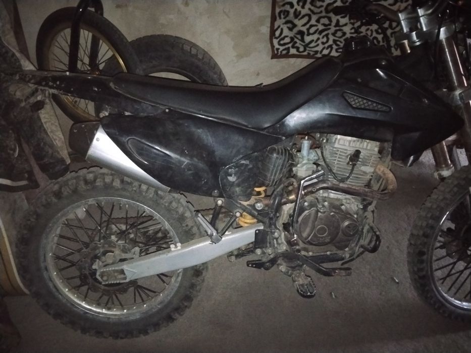 Продам эндуро 250