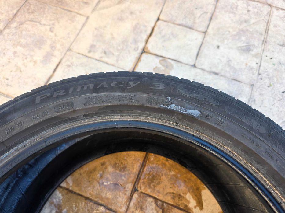 Michelin Primacy 3 275 35 R19 - RSC - DOT 5021