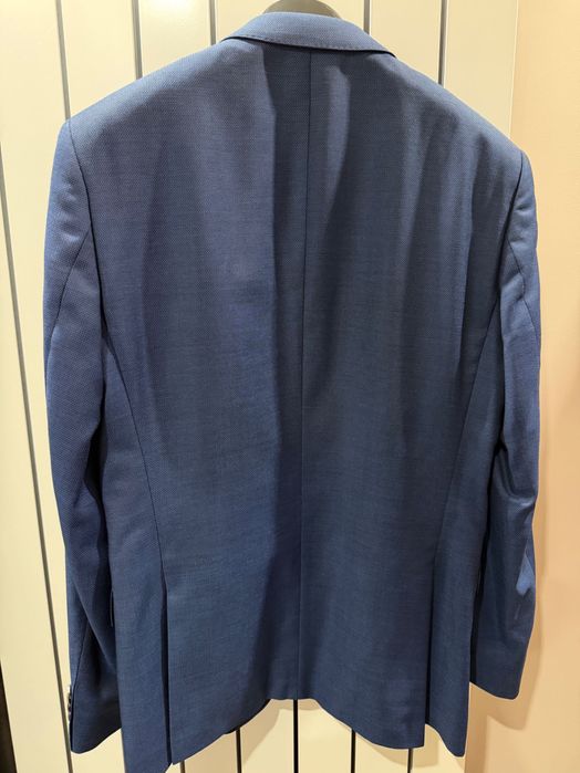 Оригинален костюм на BOSS