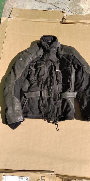 Дамско яке и панталон