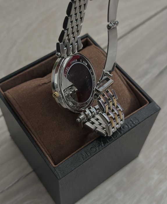 Michael Kors дамски часовник като нов, с кутия