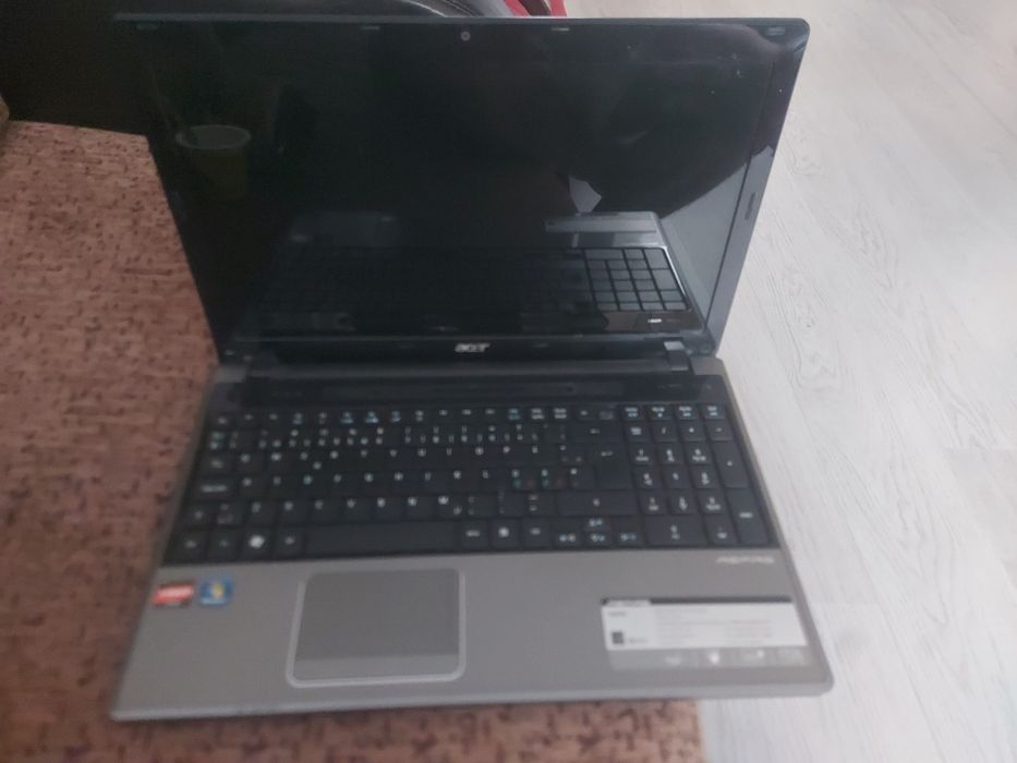 Laptop Acer pentru piese nu se mai aprinde