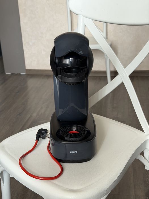 Продам капсульную кофемашину