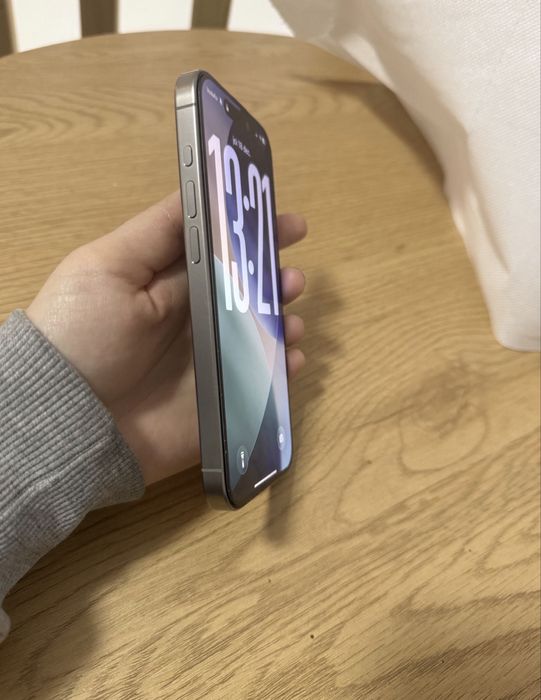 Vand/Schimb 15 pro natural titanium