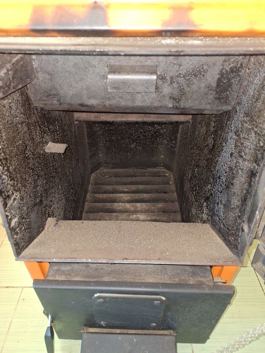 Centrală pe lemne Ferroli 35 kW utilizata 2 ierni