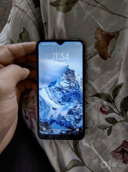 Xiaomi Redmi 8 srochni sotiladi