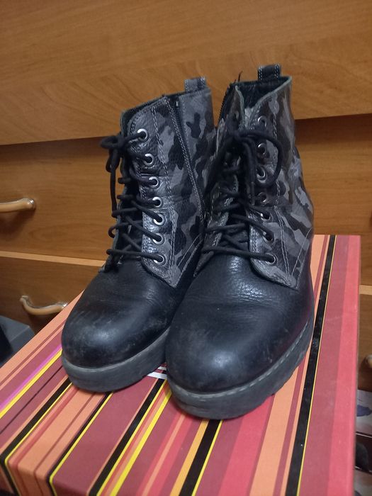 Кожаные зимние ботинки