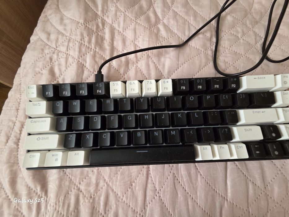 Клавиатура  игровая