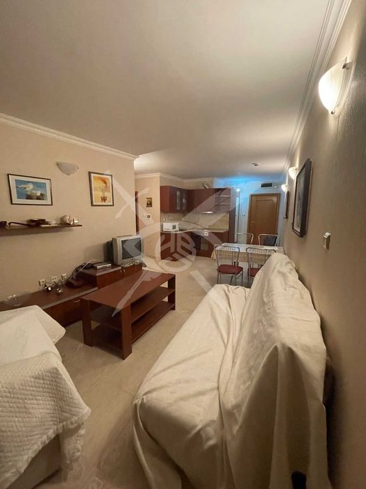 Продава се Двустаен апартамент в к.к. Слънчев бряг - 69 кв.м за 1232 €/кв.м - Снимка #2