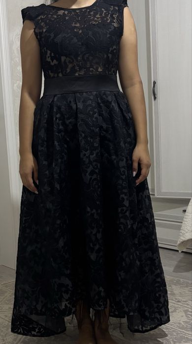 Платье вечернее в очень хорошем состоянии