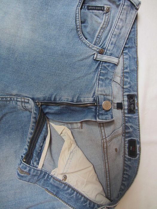 Blugi Armani,W32L30(scurtati),Talie=84cm,Lung=99cm,drepti,stare f.buna