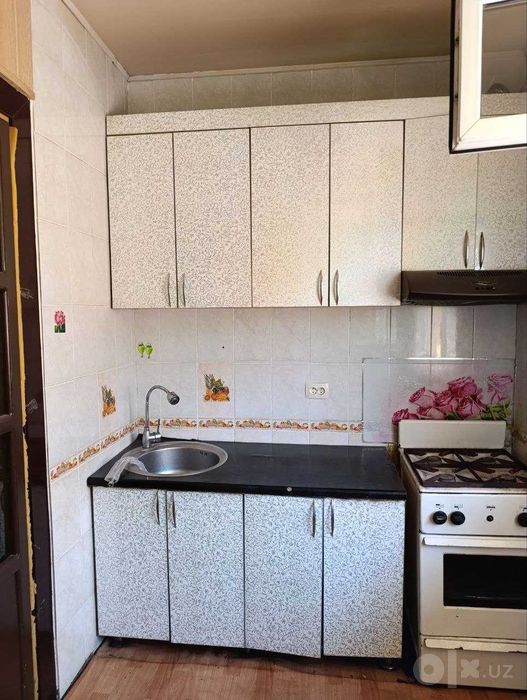 Сергели-2   4 хона 3-этаж 5 этажка  91 квадрат  Нархи 92.000$