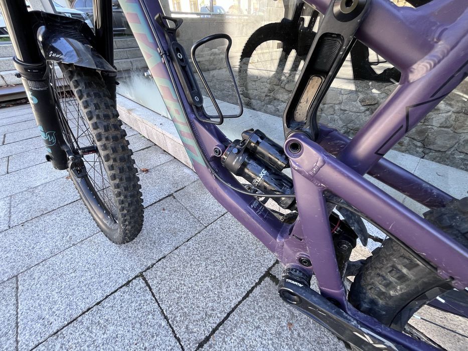 Bicicletă Santa Cruz Nomad 4