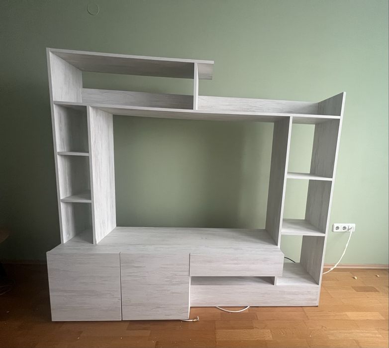 - Холна секция -