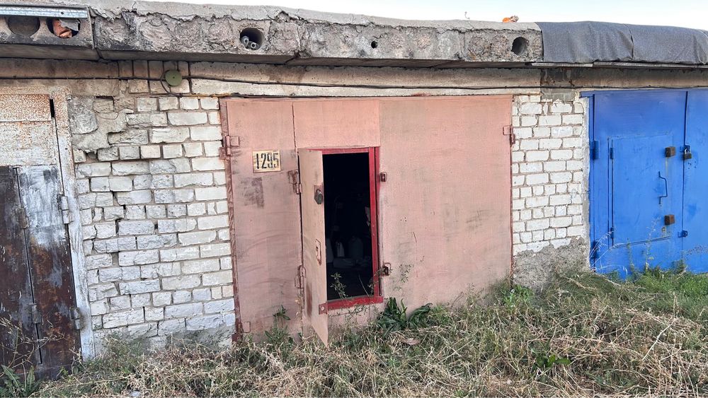 Продам гараж за рестораном Аль-Фараби