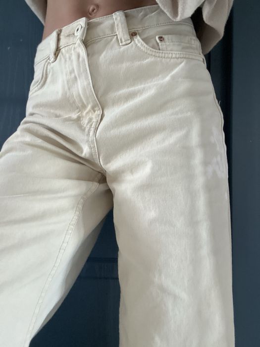 Pantaloni S rupti talie inalta