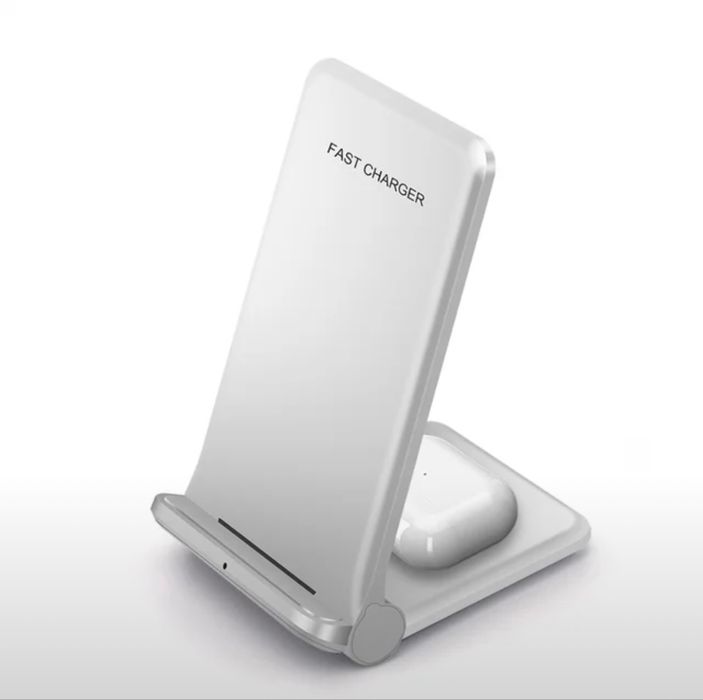 Быстрый беспроводной зарядчик для смартфона и наушников