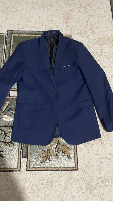 костюм и пиджаг б/у и новый