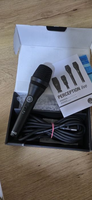 Vand microfon profesional nou