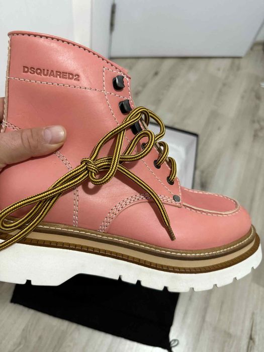 Чисто нови оригинални боти dsquared2