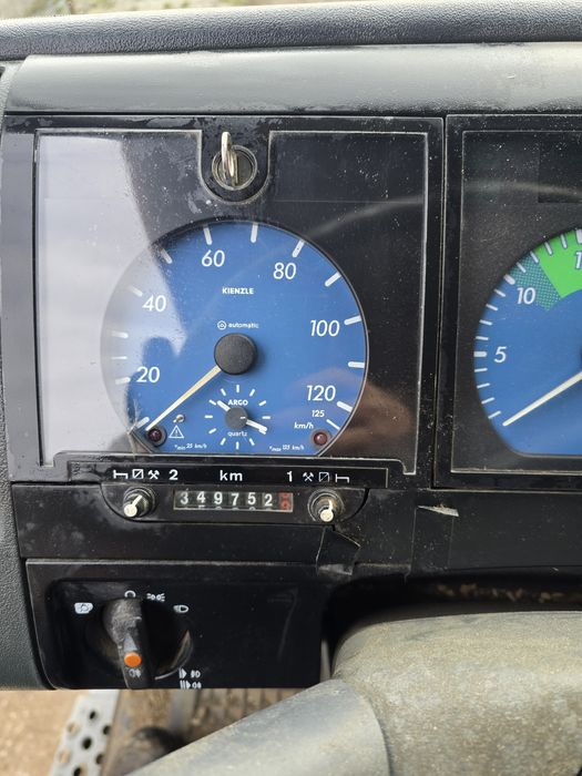 Vând camion Mercedes Atego de 18t cu macara