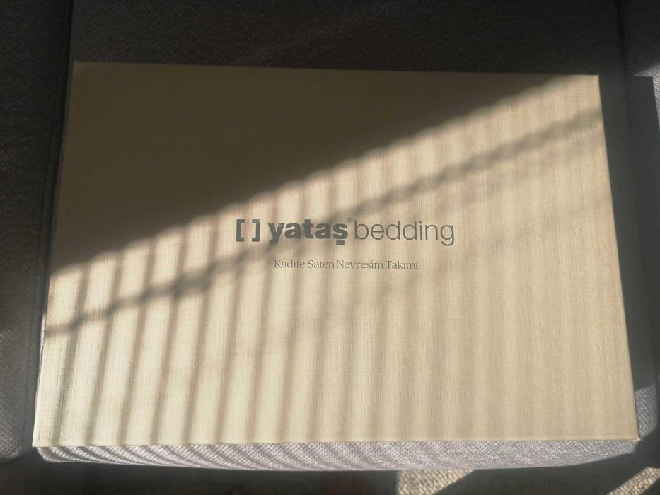 Нов луксозен спален комплект Yataş Bedding Charme Shiva – сатен, 200x220