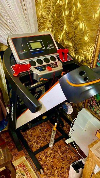 Беговая дорожка новая