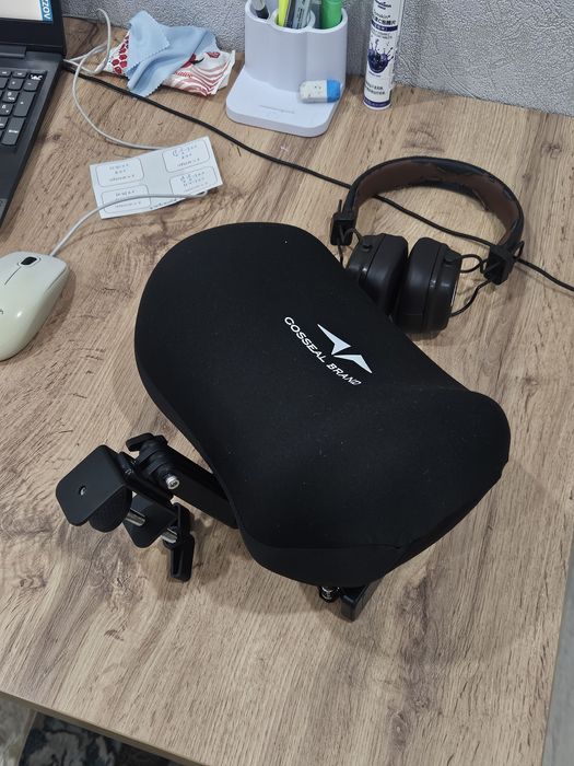 Подголовник для кресла