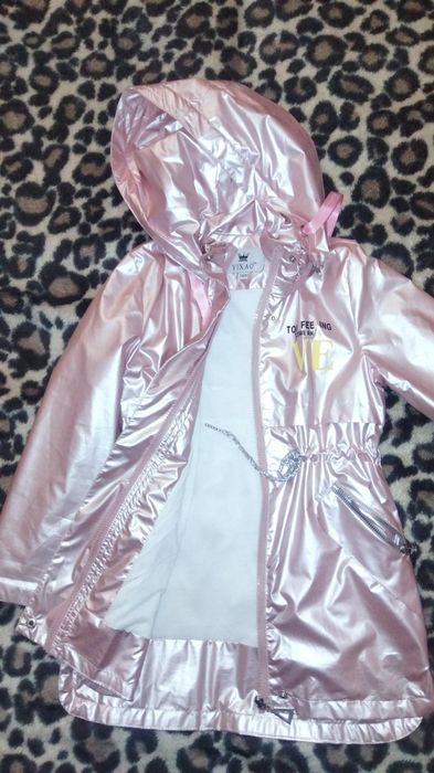 Продам дождевик на девочку