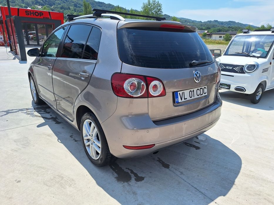 VOLKSWAGEN Golf Plus 2011 — imagine 4