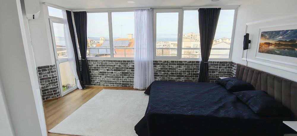 Дава се под наем Четиристаен апартамент в Бургас, Лазур - 144 кв.м за 1097.01 € - Снимка #10