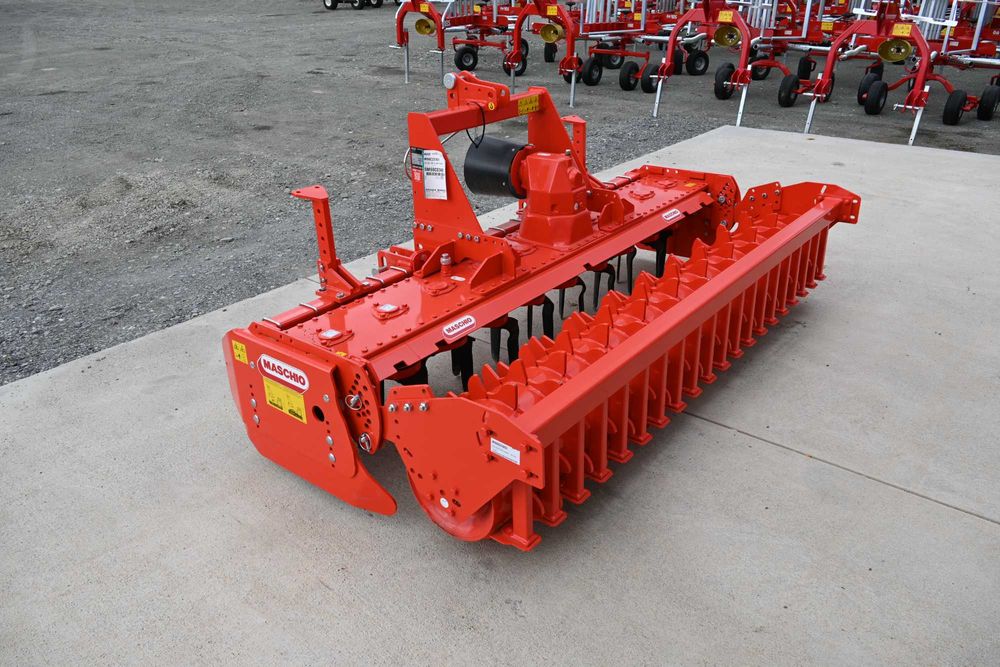 Grapa rotativa DELFINO SUPER 2500 cu tavalug packer - Maschio Gaspardo