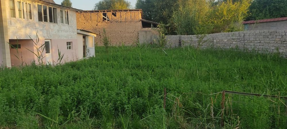 Nazarbek tekistilda hovli sotiladi yoki Arenda beriladi