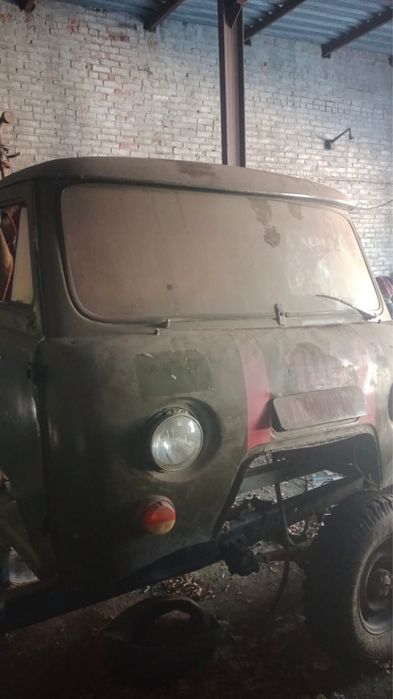 Уазик разобранный