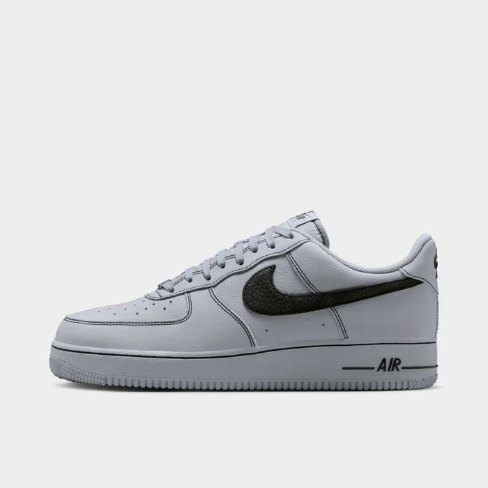 Nike Air Force 1 07 LV8 - чисто нови в кутия